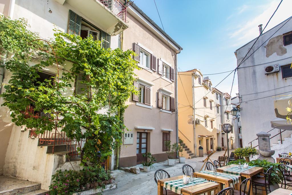 Apartments Sanja Baška Exteriör bild